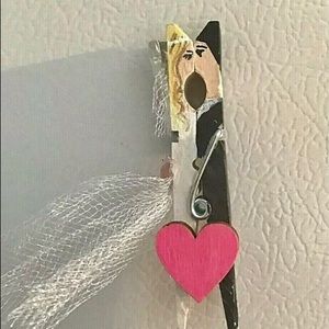 Clothespin wedding couple, bride/groom